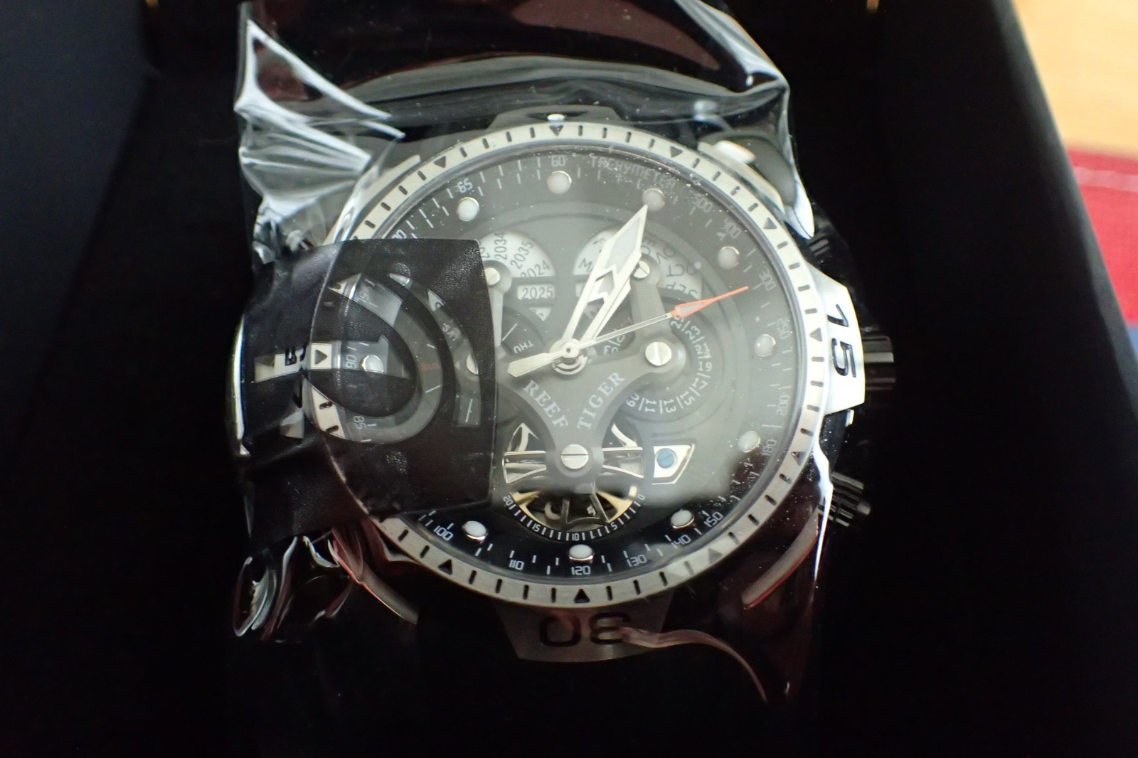 Reef Tiger Aurora Hexagon Automatic Watch RGA3503 Calendar Diving Rubber Band