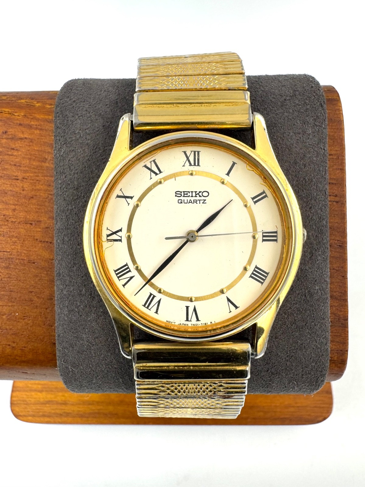 vintage seiko 31mm Men Quartz Watch New Battery working 7N01-7041 f2359