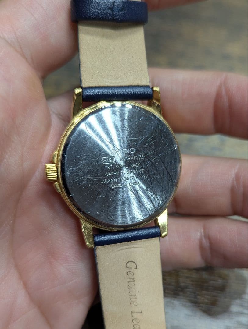 Battery replaced. CASIO Collection MTP-1174 wristwatch, gold.