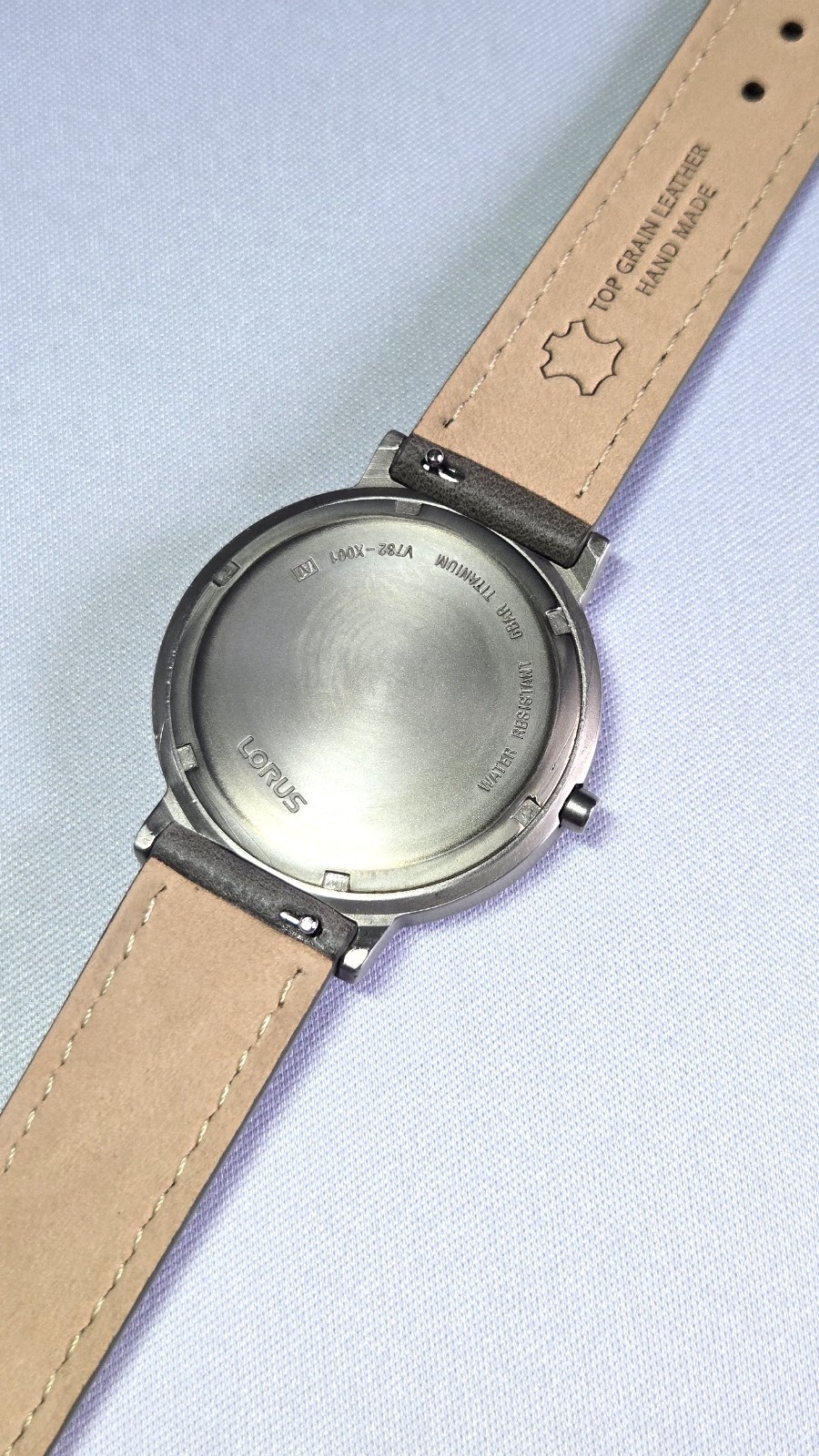 Lorus Men’s Titanium Quartz Field Watch – New Mineral Crystal & Strap – Mint
