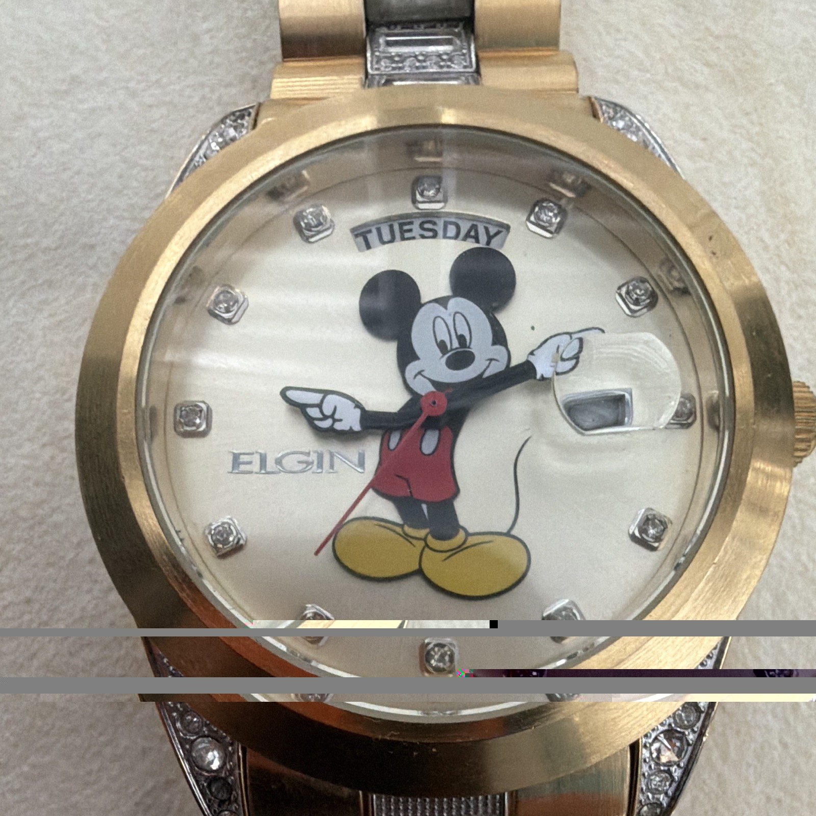 Elgin Disney Mickey Mouse Quartz Day/Date Gold Tone Metal Bracelet White Dial