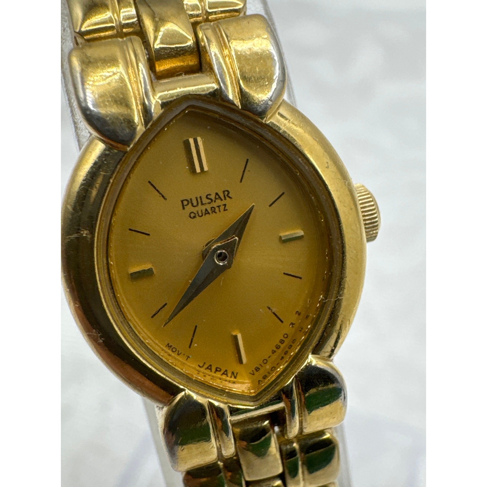 Pulsar by Seiko Oval Gold Tone Dial Quartz 18 mm Watch Model V810-6380