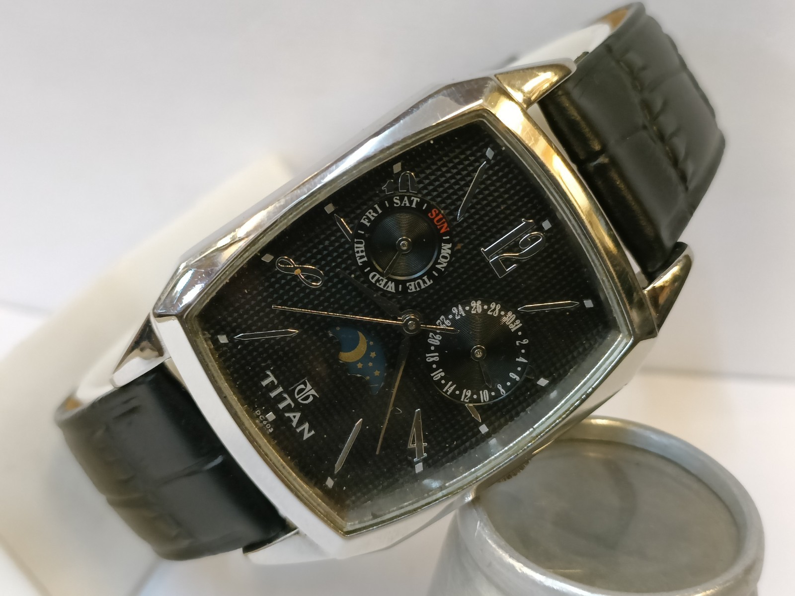 TITAN MULTIFUNCTION MOON-PHASE QUARTZ BLACK DIAL 1617SAB INDIA MEN’S WORKING