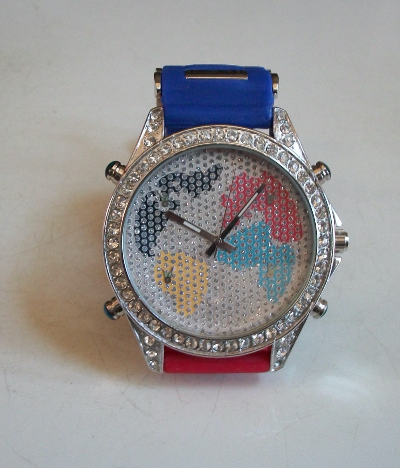 Men’s Stone Map Red & Blue Silicone Band Silver Finish Fashion Hip Hop Watch