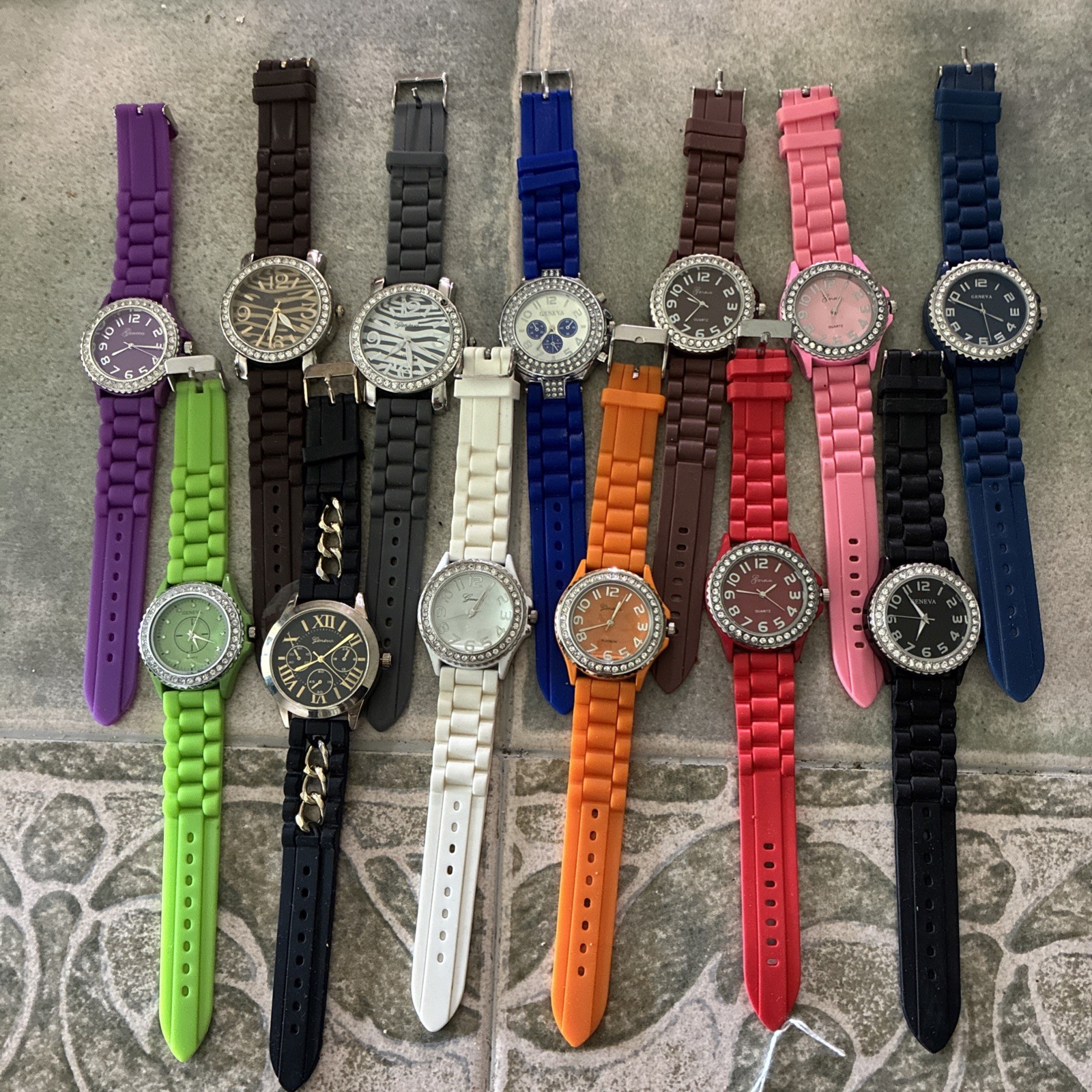 Geneva Women’s Silicone Band Analog Wristwatch Crystal Face Multiple Color 9.25″