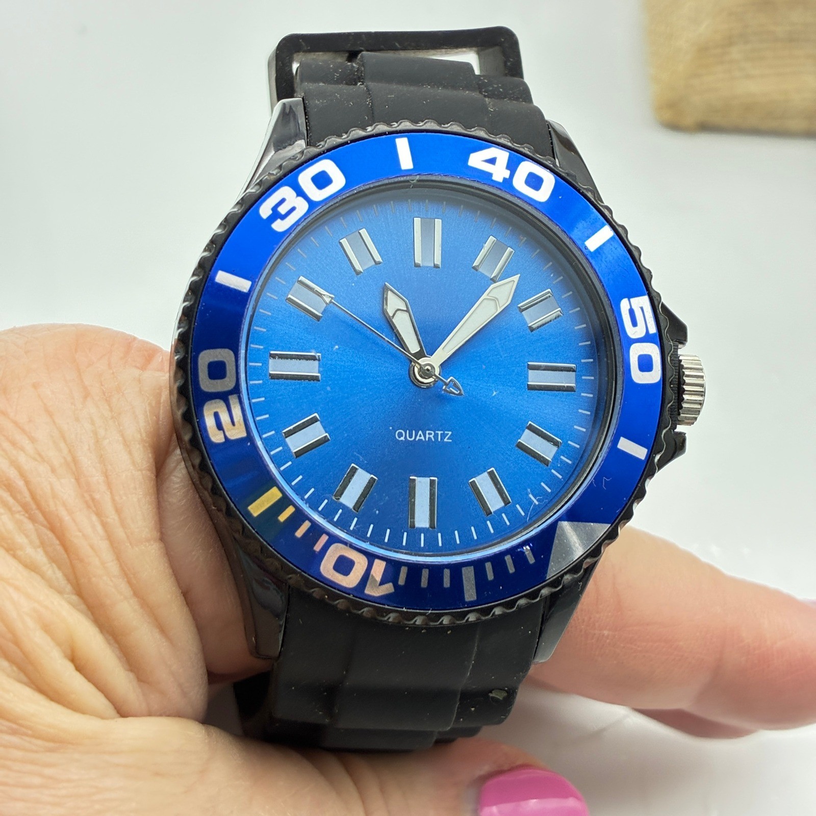 Mens Quartz Blue Dial Diver Style Watch Black Silicone Strap 82-112 PC21J 30M