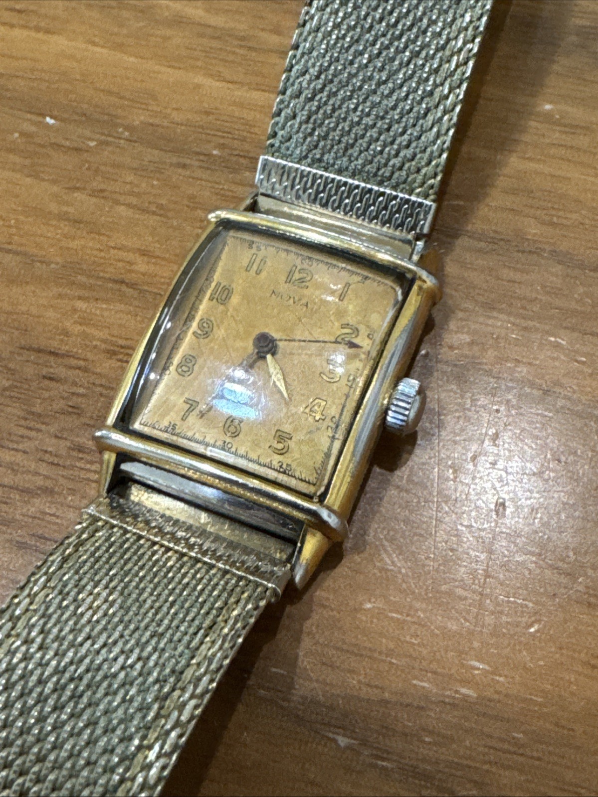 Vintage Nova Art Deco Rectangular Gold Toned Manual Swiss Watch 1940-1950’s