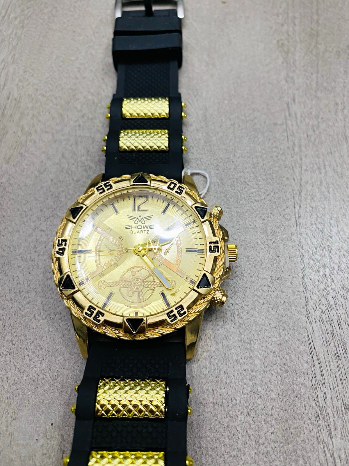 ZHOWE Men’s Analog Quartz Watch Gold Dial Gold Tone Case Black Rubber Strap