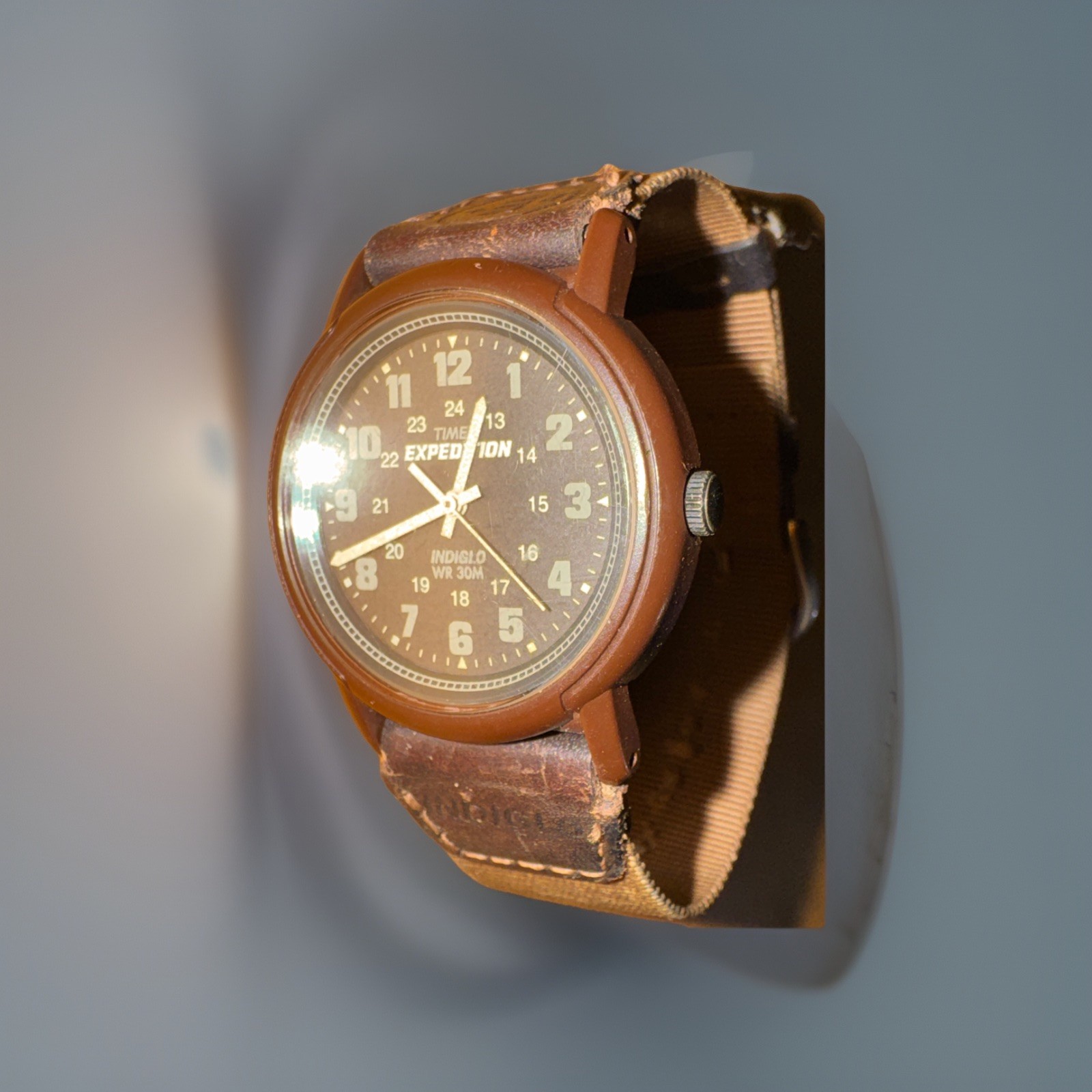 Vintage Timex Indiglo Expedition Camper Scout 24HR Dial Wristwatch WR 30M Brown