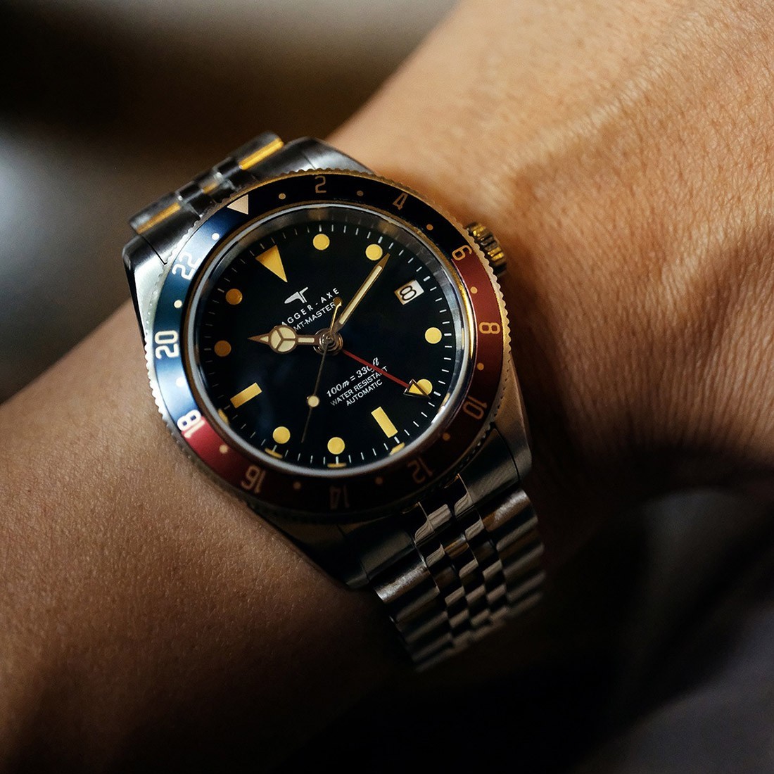 Dagger Axe Voyager Automatic GMT Steel Black Date Red Blue Men’s Watch