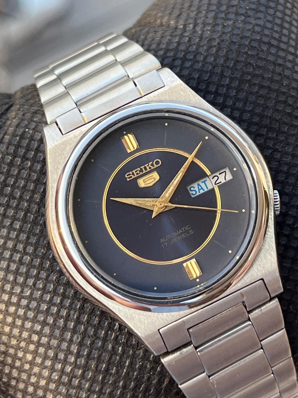 Vintage Seiko 5 Automatic 7009 Midnight Blue Gold Circle Watch