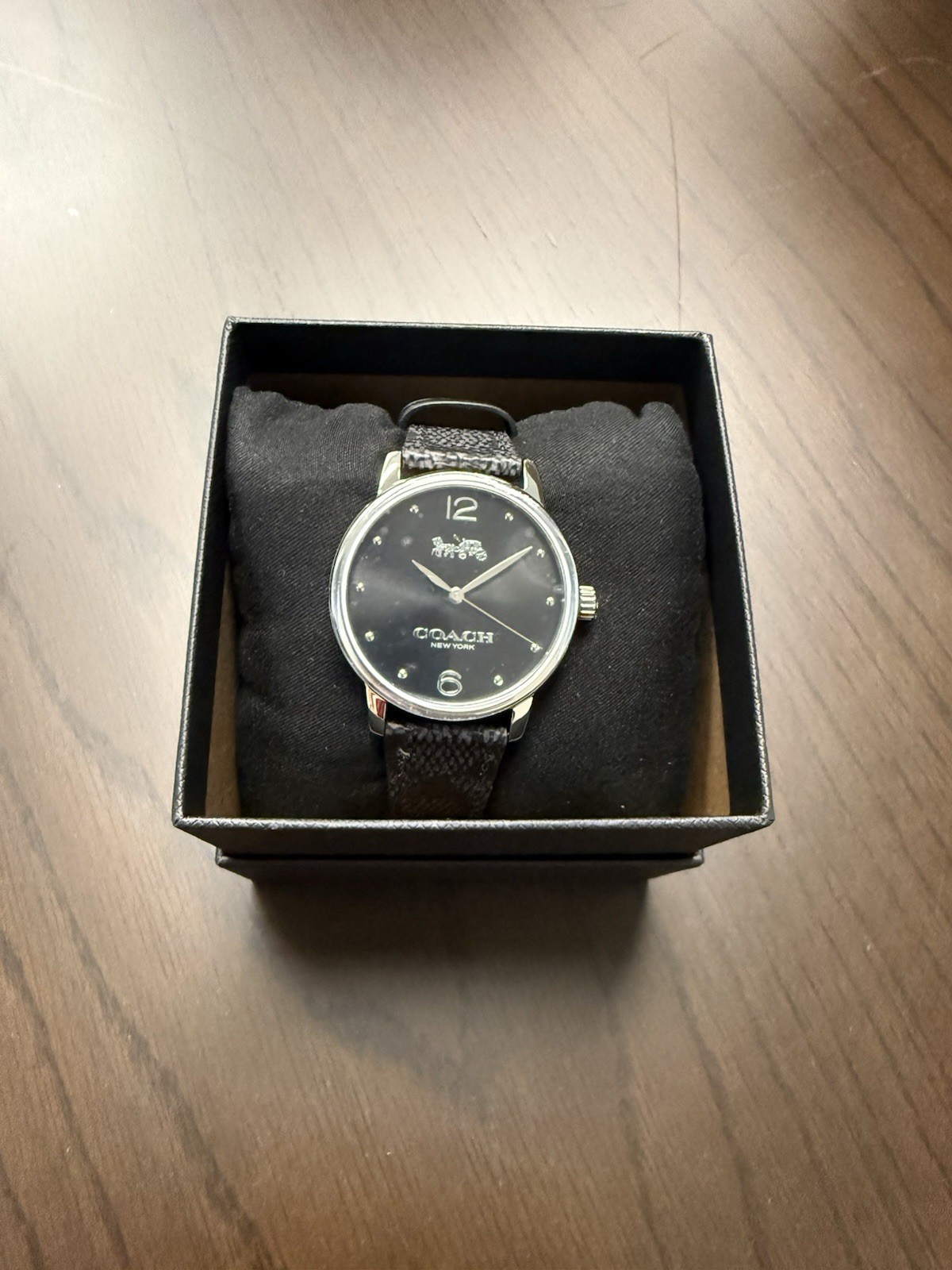 Coach Grand Woman’s Watch Black Logo Dial Leather Strap 36mm