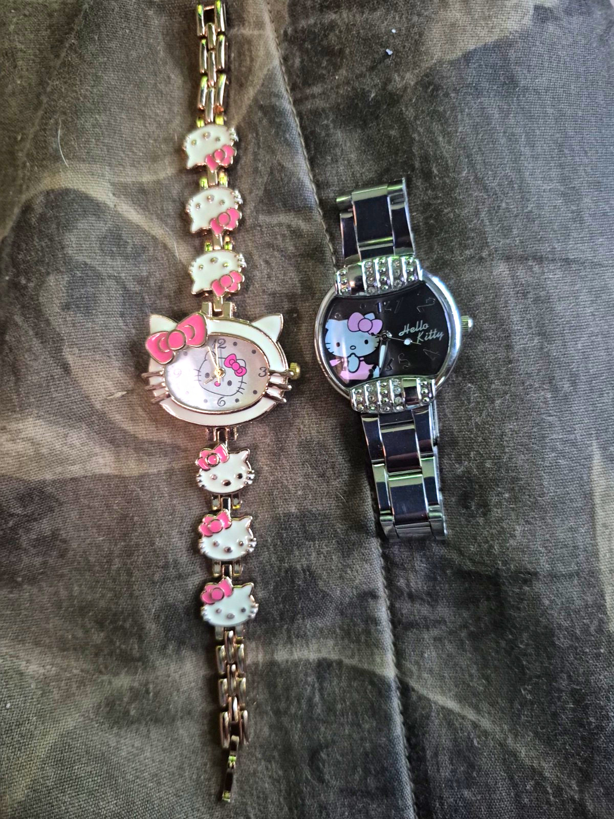 Hello Kitty 878L Women’s Quartz Analog Silver Metal Bracelet Watch Lot of 2