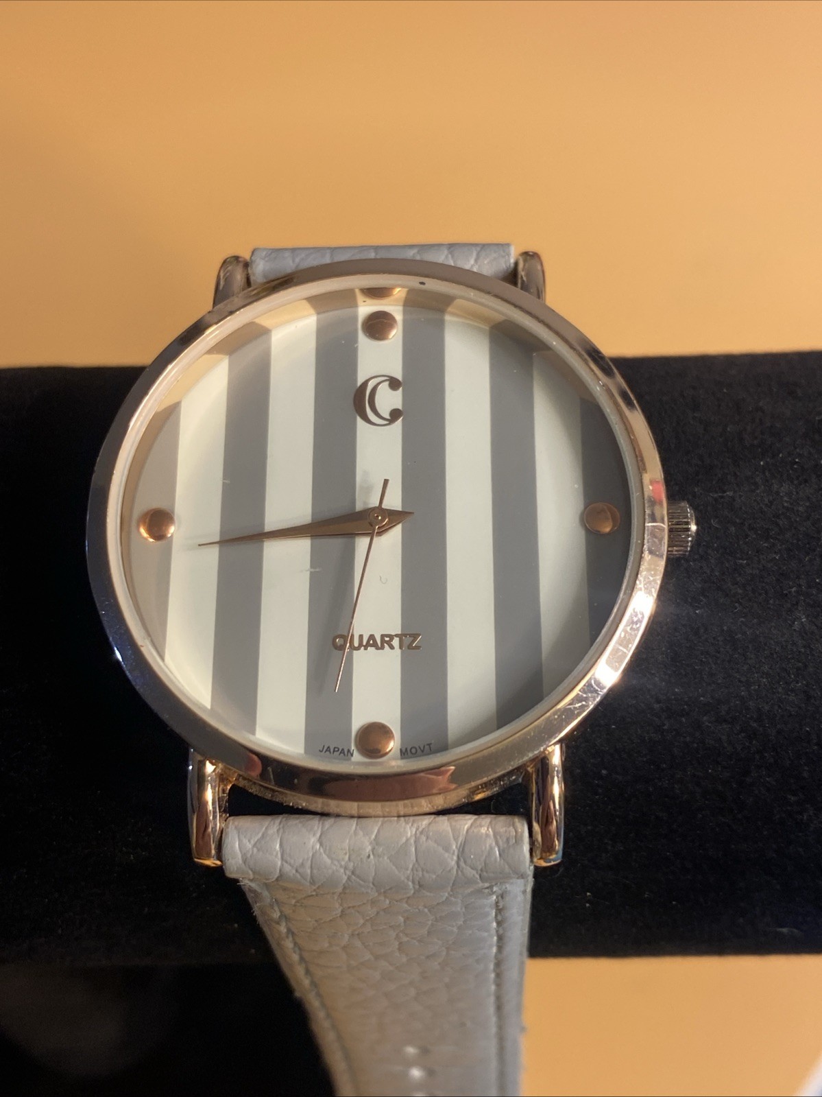 C Watch Gold Tone Gray & White Stripe Face Quartz Ladies New Battery