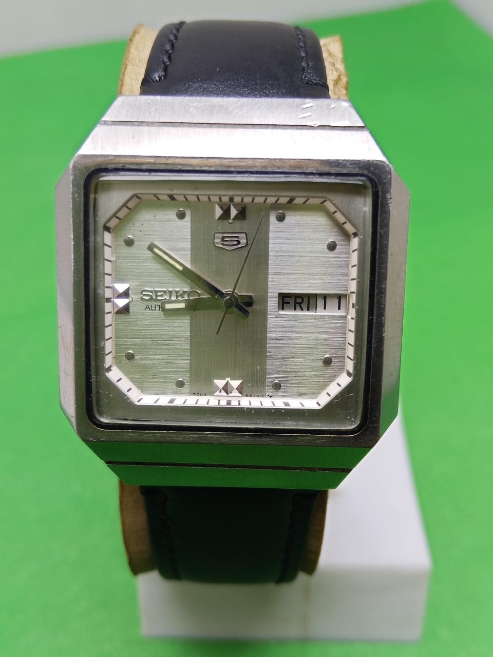 SEIKO 5 Automatic 7009-5410 Day/Date Vintage Men’s Watch