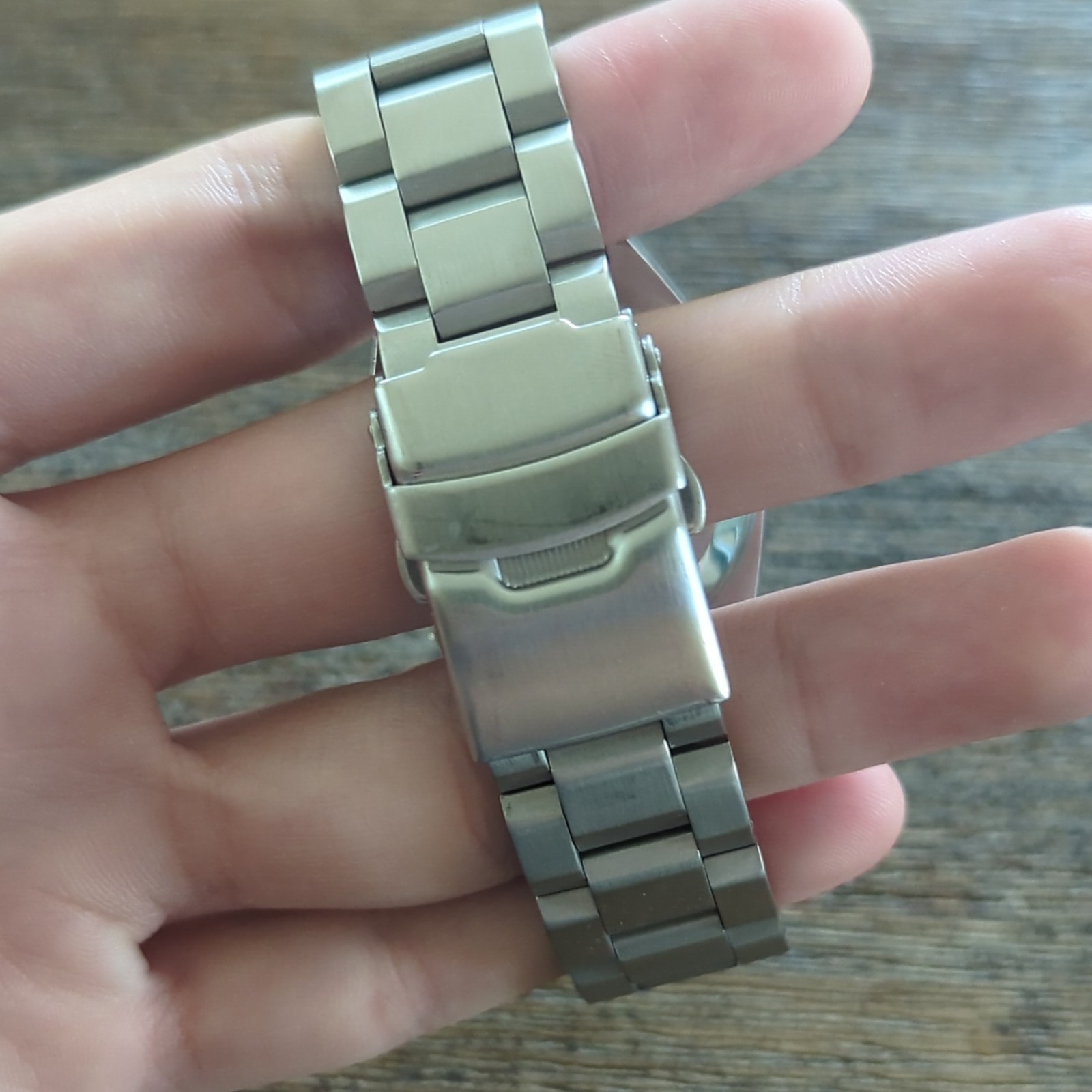 Citizen Eagle 7 Automatic 21 Jewel Day-Date Silver Dial Stainless Steel Bracelet