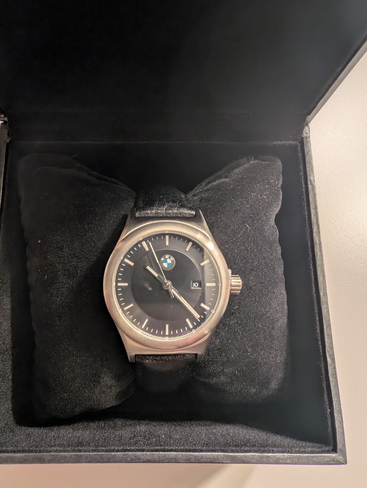 NEW MEN’S 32mm SWISS ADVERTISING “BMW” QUARTZ WATCH PERFECT CONDITION WITH BOX