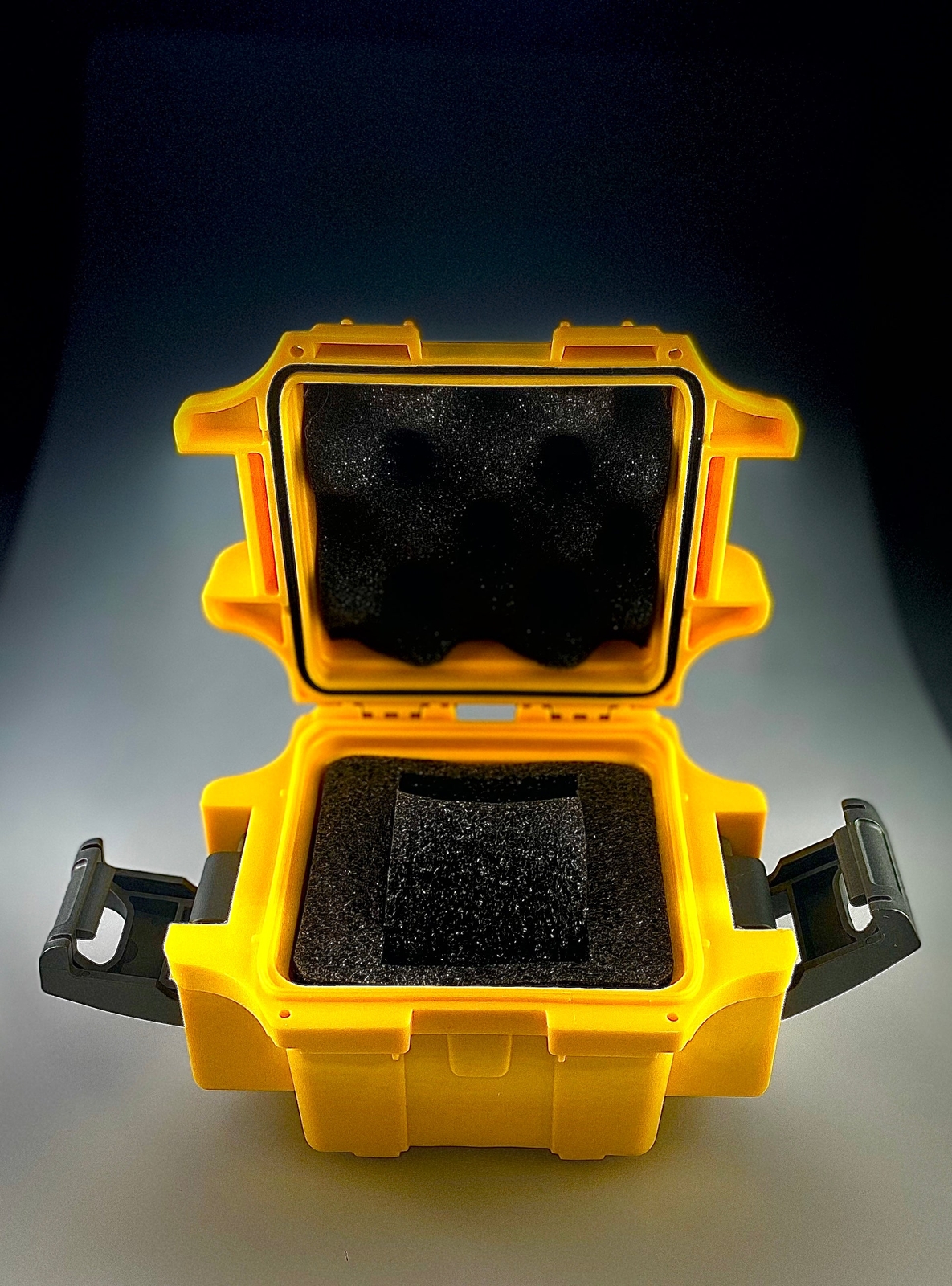 Invicta 1 Slot Impact Diver Box/Case Yellow Impact Resistant Case Waterproof