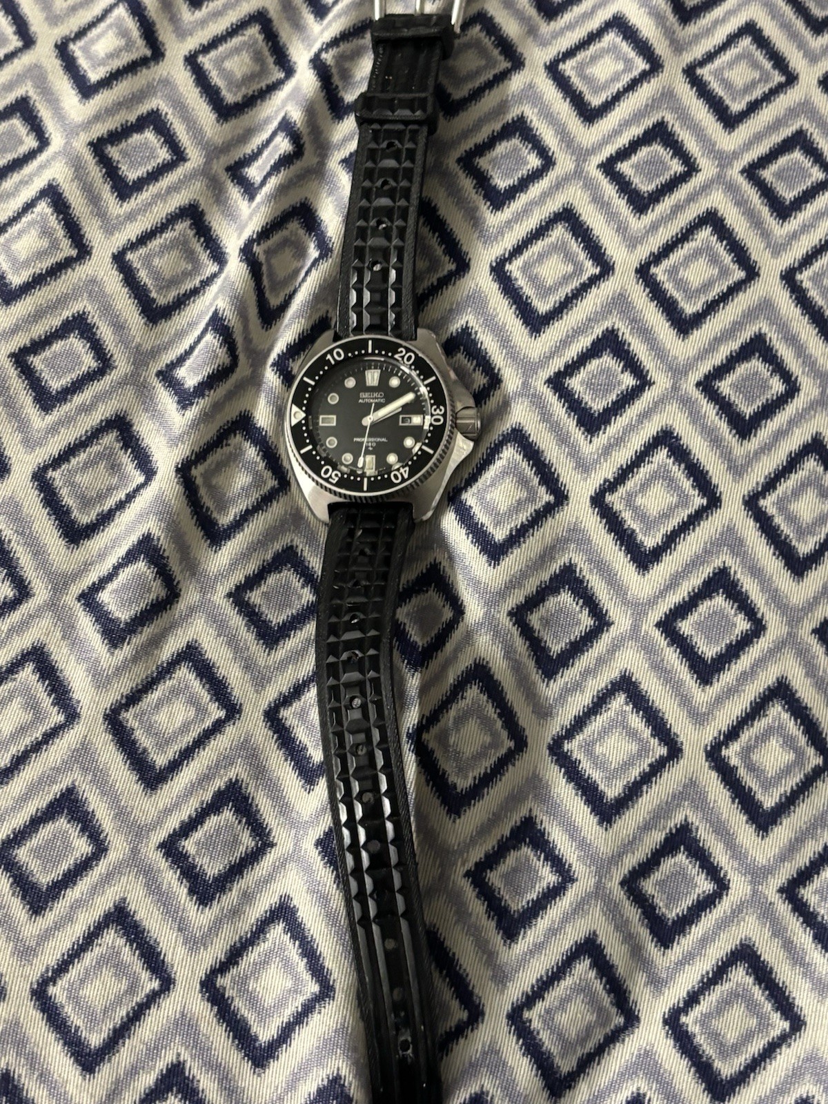 Seiko Professional 150 Automatic Diver 150m 44mm Black Dial Date Rubber